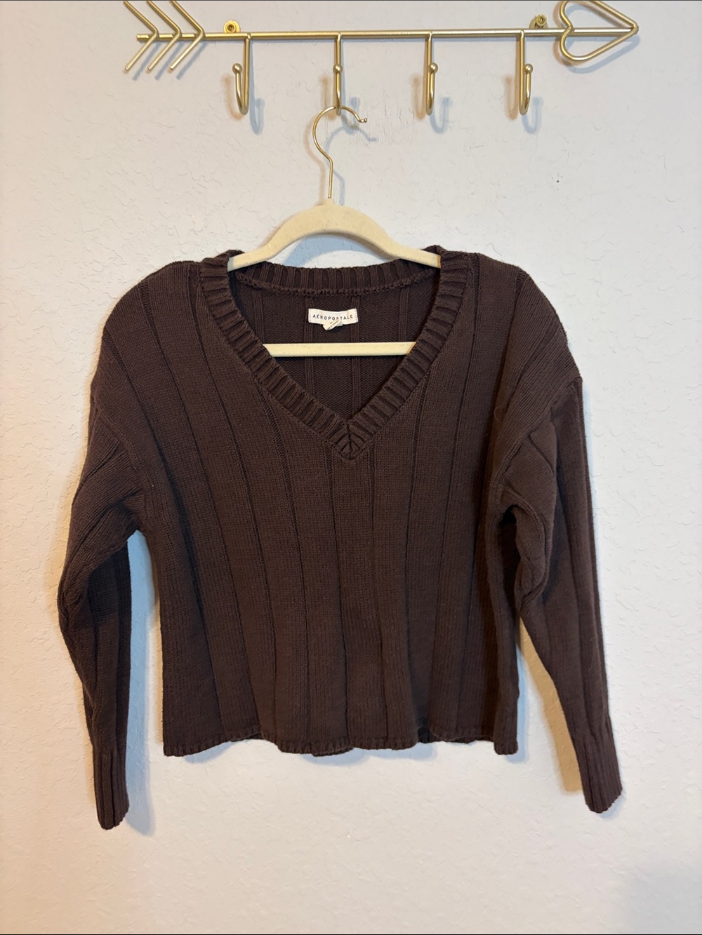 Aeropostale Women’s Brown V-Neck Ribbed Knit Sweater Size Medium